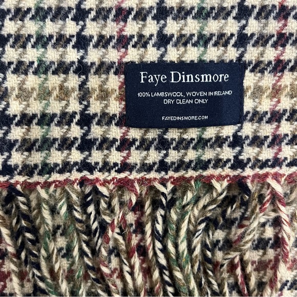 Wool scarf - Picture 5 of 5